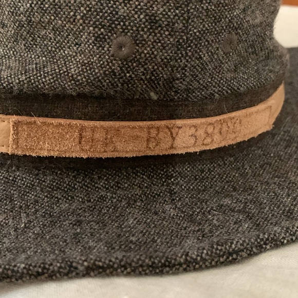 Hat - Picture 2 of 5